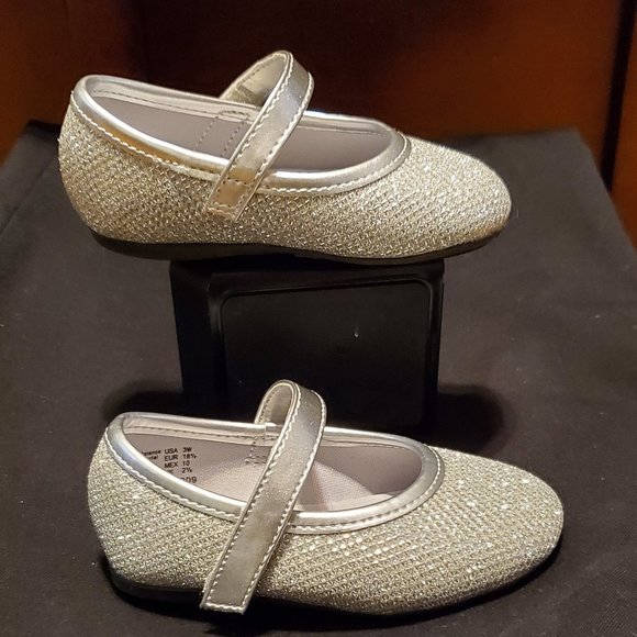 3 FOR $25 Teeny Toes silver sparkle infant shoes size 3w - Picture 2 of 4